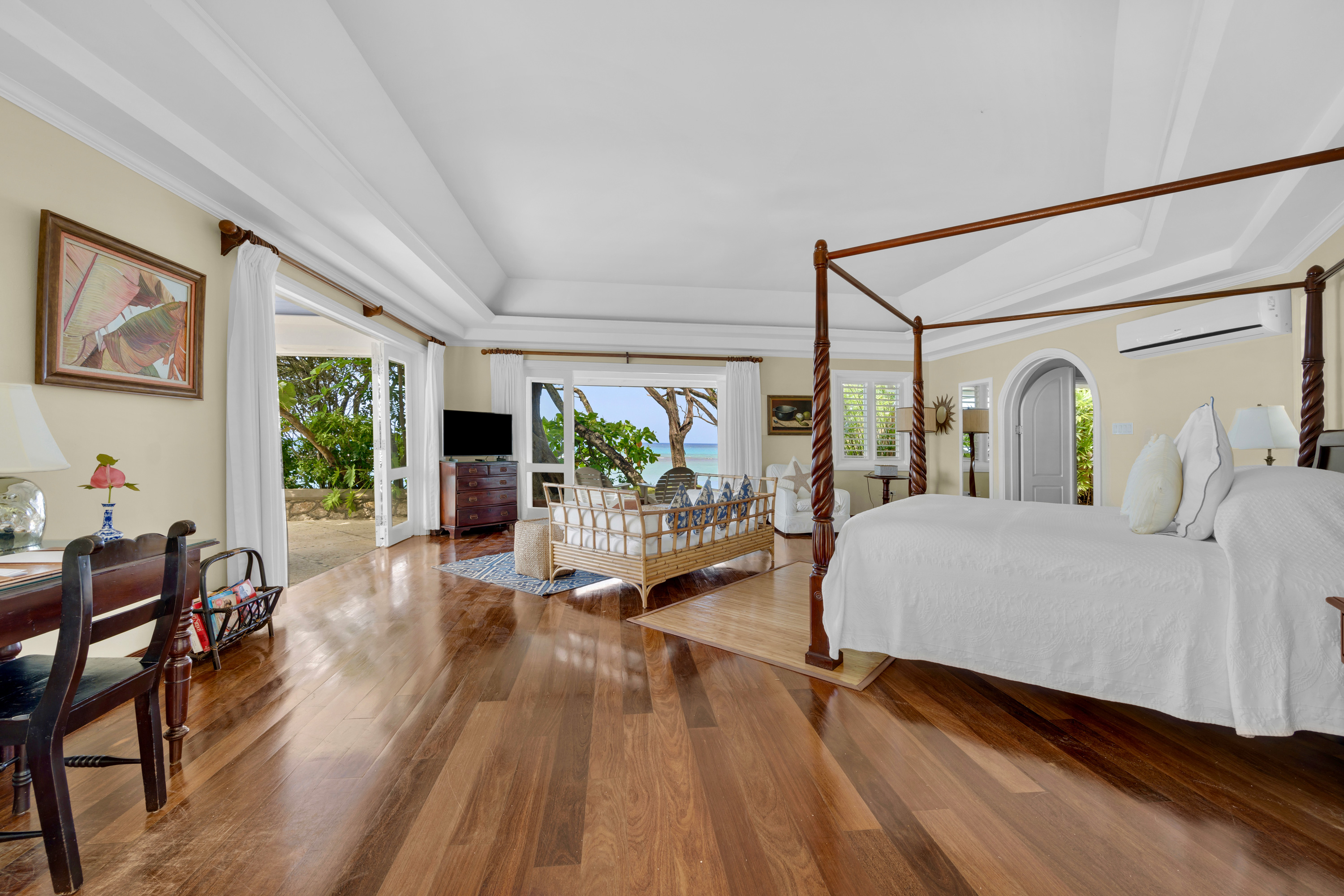Jamaica Inn - One-bedroom Cottages
